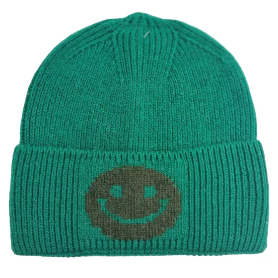 Trendige Strickmütze mit einem Smile pfauengrün