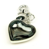 Schlüssel -oder Taschenanhänger "Black Heart of Glass"